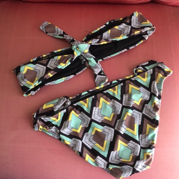 Lspace bikini - Picture 2 of 5